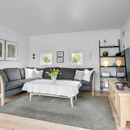 Prázdninový dům Fredrikka - 3-9km From The Sea By Interhome *