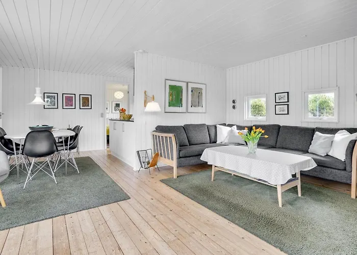 Prázdninový dům Fredrikka - 3-9km From The Sea By Interhome Tagholm